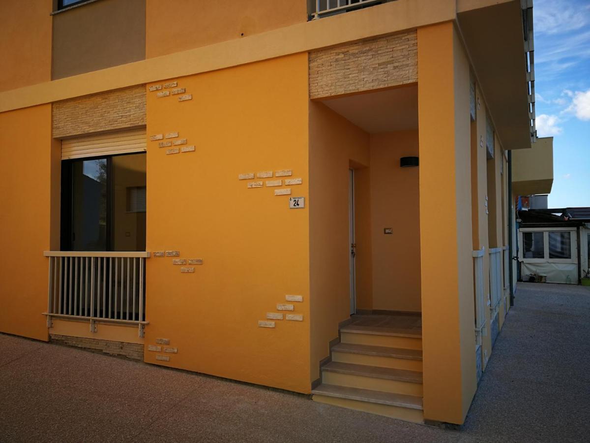 Ferienwohnung Santa Lucia Fronte Mare Exterior foto